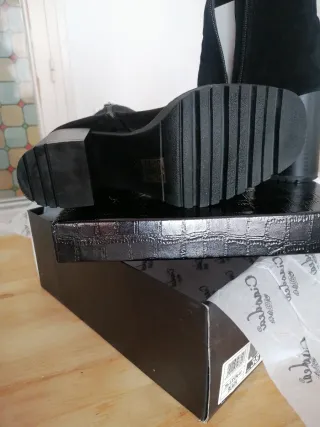 Botines de ante negras