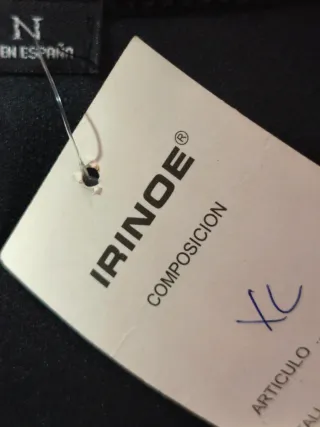 Vestido negro estampado floral