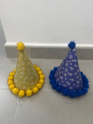 Gorros de fiesta con estrellas