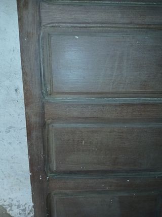 Pareja puertas antiguas madera sanas