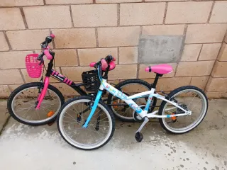 Bicicleta infantil Btwin rosa y negra