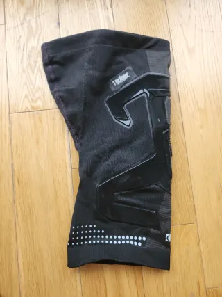 Rodillera Compex Trizone Talla L