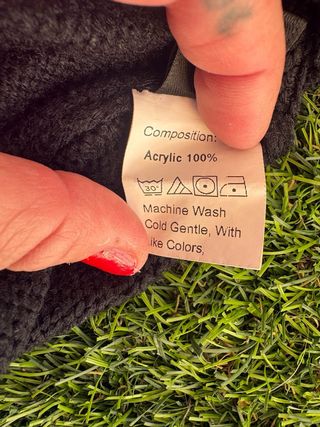 Jersey Oversize Negro con Corazones Rojos Talla XL