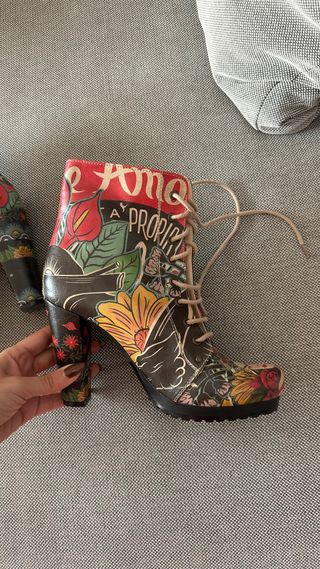 Botines Dogo Frida Kahlo Talla 39
