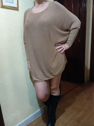 Jersey oversize dorado talla L