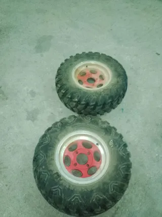 Llantas de aluminio más neumaticos Buggy/Quad (2 u