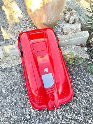 Trineo con frenos. Como nuevo