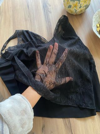 Top Zara encaje negro