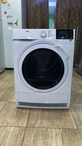 Secadora AEG 8kg Condensación