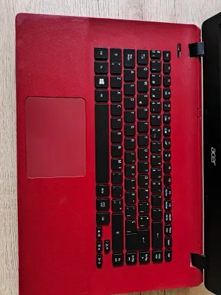 Portátil Acer Rojo