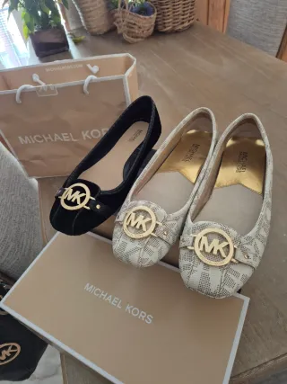 Zapatos Michael Kors Beige y Negro