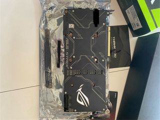 Scheda grafica ASUS ROG STRIX RTX 2080 SUPER 8GB