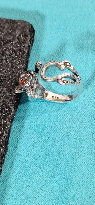 Gato de Plata con ojos de fuego ( 7gr ) AJUSTABLE