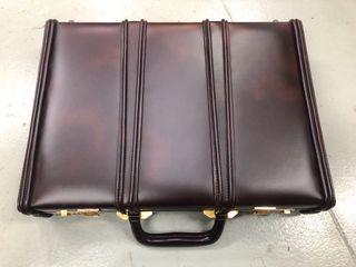 Maletín marrón años 80