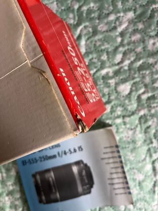 Caja y manual Canon EF-S 55-250mm f/4-5.6 IS