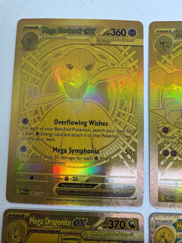 4 Cartas Pokemon Doradas Mega Charizard, Lucario,