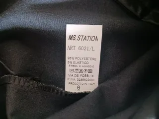 Falda polipiel negra