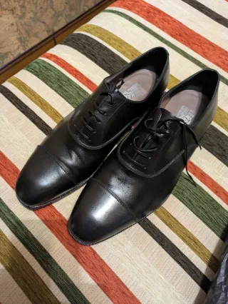 Zapatos Salvatore Ferragamo Negros