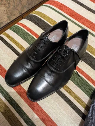 Zapatos Salvatore Ferragamo Negros
