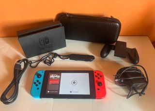 Nintendo Switch Completa + Custodia