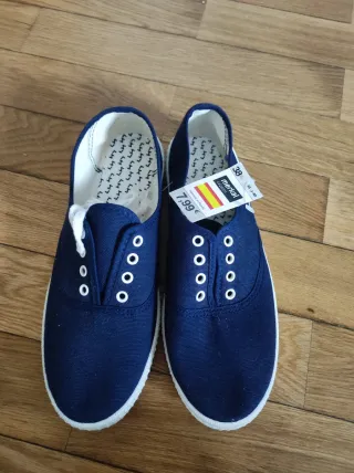Zapatillas Merkal lona azul marino talla 38