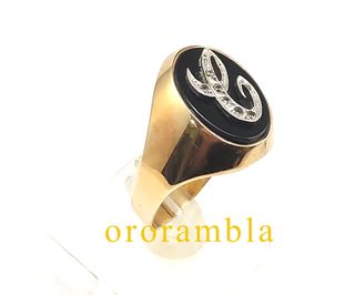 Sello oro 18k letra C sobre ónix