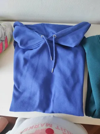 Sudadera con capucha azul talla L