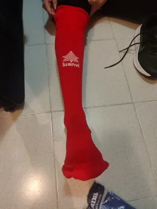 Medias deportivas Luanvi rojas talla única