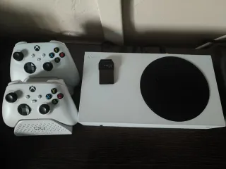 Xbox Series S 1TB Blanca + TARJETA DE EXPANSIÓN 1T