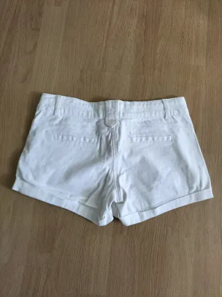 Pantalones cortos blancos