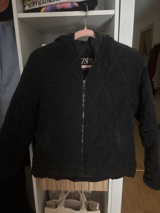 Chaqueta Zara niña acolchada negra T.11/12