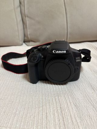 Cámara Canon EOS 1300D Negra