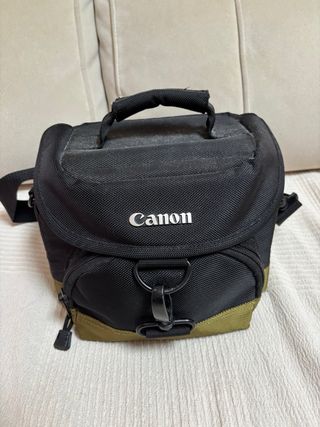 Cámara Canon EOS 1300D Negra