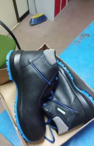 Calzado de Seguridad Robusta Negro/Azul