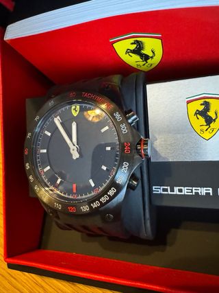 Reloj Ferrari Edición Única Negro/Rojo