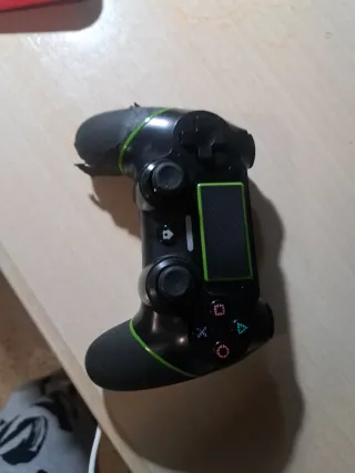 Mando PS4 Genérico (X Hundida)