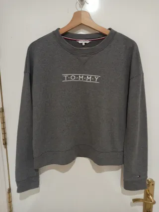 Sudadera Tommy Hilfiger Gris Logo Bordado