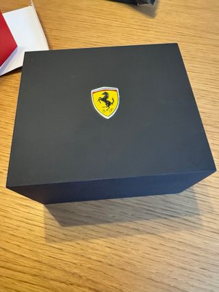 Reloj Scuderia Ferrari Negro y Rojo