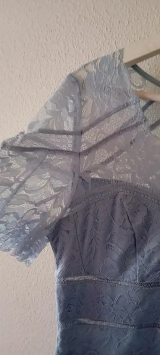 Vestido Guess azul encaje