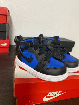 Sneakers Nike Jordan per Bambini Nere e Blu 22