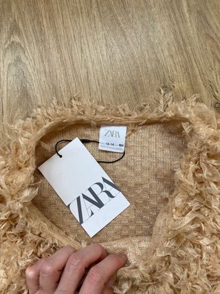 Camiseta manga corta con plumitas