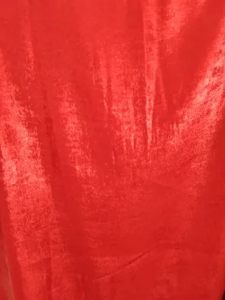 Blusa roja brillante sin mangas