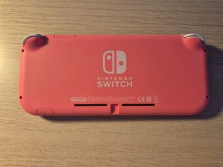 Switch Lite Rosa + Carcasa + Funda + Cristal