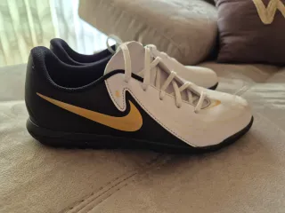 Sneakers Nike Phantom GX per bambini