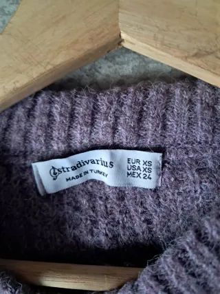 Jersey de punto morado y azul