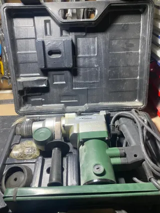 Martillo perforador con accesorios