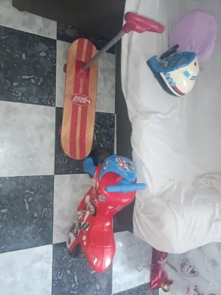 Pack Moto patrulla canina y Patín Radio Flyer