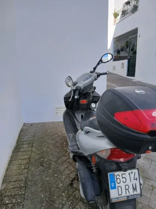 Kymco Scooter 2005 Plata