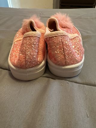 Zapatillas niña glitter pompón rosa