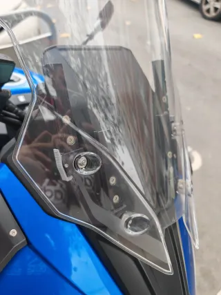 Guías Cúpula Suzuki GSX-S1000GX Negra